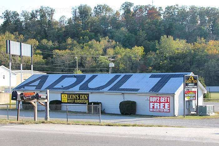 Lions Den Sex Shop 113