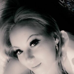 Welcome to the wonderful world of the the lovely Charmaine De'Carlo.