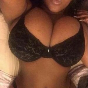 $60Naturally BUSTY Ebony darling .BOOBS & BOOTY. Body Rub