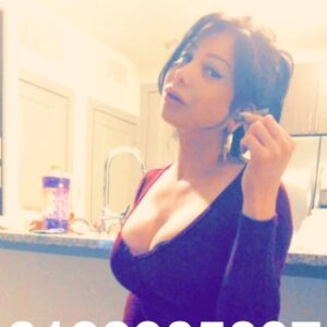 Big booty Latina 9 “ff 420 friendly