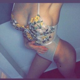 Bubbly Petite Asian Princess
