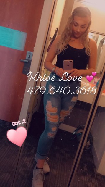 Khloe Love female-escorts 