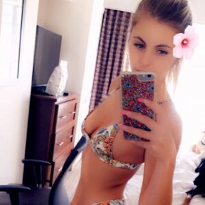 Blonde Hair & Blue Eyes (407)-881-0659 Bunny