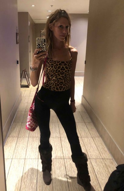 Chelsey Vegas  female-escorts 