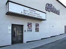 Boulevard Show Bar, Cabaret