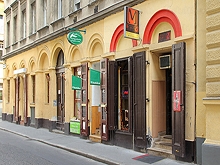 Le Café M Bár