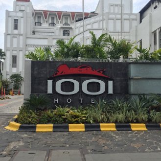 The Pool at 1001 Hotel