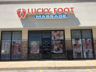 Lucky foot massage