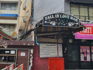 Fall in Love Bar