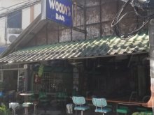 Woody's bar