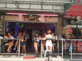 Mod's Bar & Pub