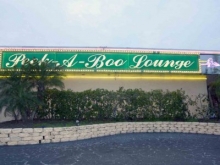 Peek-a-boo Lounge