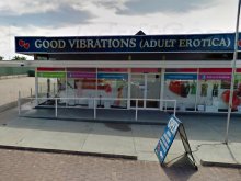 Good Vibrations (Adult Erotica)