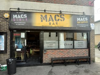 Mac’s Bar