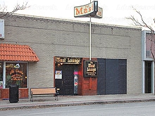 Mast Lounge