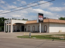 La Zona Rosa Cabaret