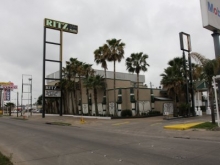 Ritz Plaza
