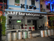 Kiss Gay Bar