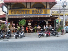 Country Road 3 Beer Bar
