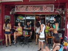 Full Moon Bar