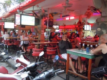 Ma Mak Beer Bar