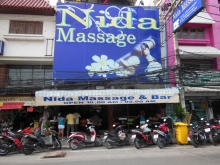 Nida Massage and Bar
