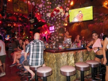 Blix Roses Beer Bar