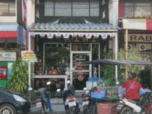 Kiwi Bar