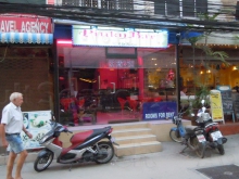 Pinky Beer Bar