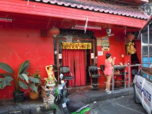 Mandarin Brothel Bar