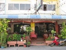 Eldorado Bar & Guesthouse