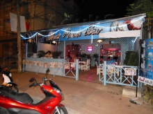 Blue Moon Beer Bar