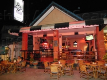 Pit Bull Pool Beer Bar