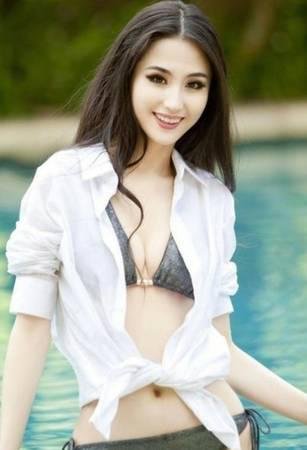 Pretty girl with nice smile  Escorts Guangzhou
