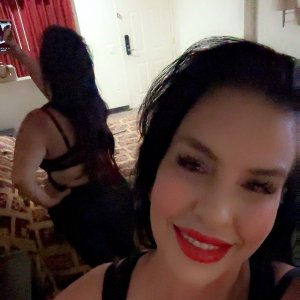 Sweet and affectionate  36 H-I all natural breast