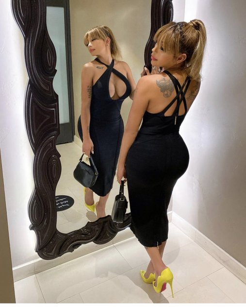 TS BELLA SHOW CAM AVAILABLE  