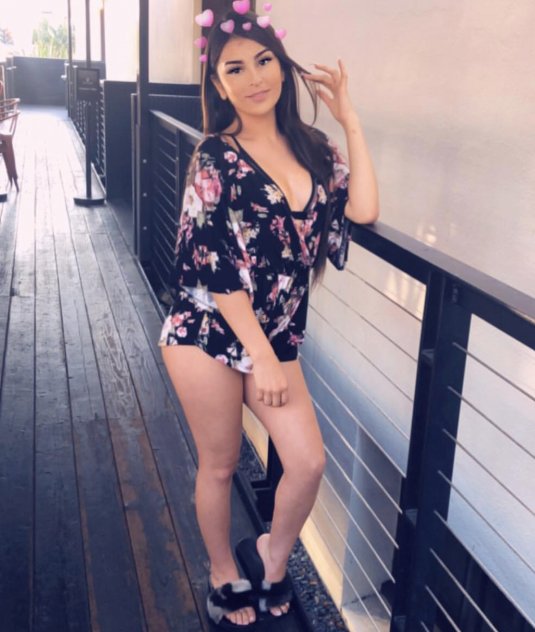 Latina Jenny female-escorts 