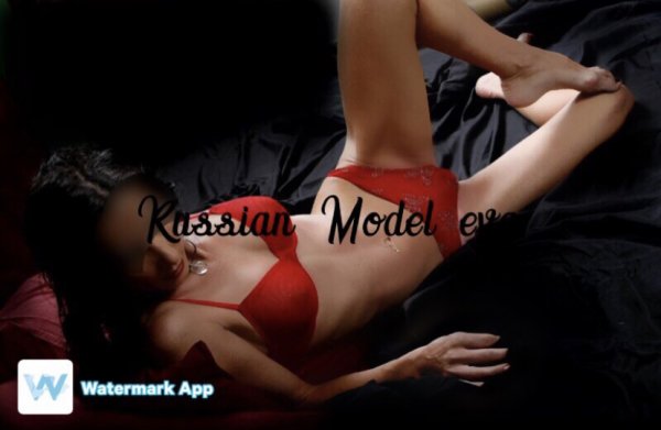 Russian Model Eva  female-escorts 