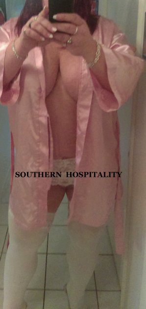 Kelly  "Southern Hospitality" female-escorts 