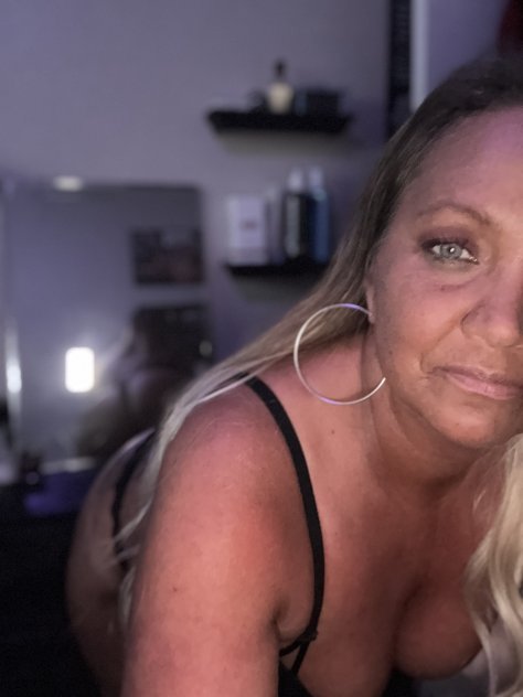 Anna Body Rubs San Diego