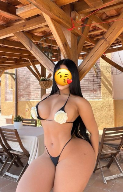 Yeni  muy  caliente y compla Escorts Miami