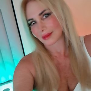 100% Independent ** Sensual Beautiful Blonde *** Private Incall