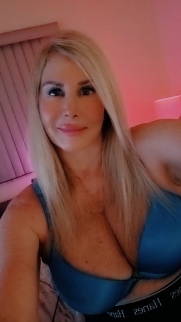 SexySabrina *Your Dream Blonde  