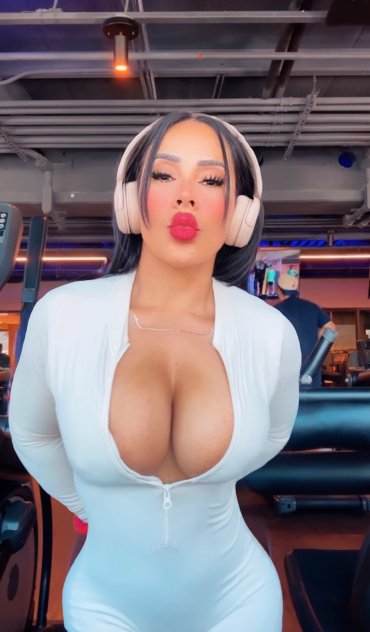 Daniela ✅️ Escorts San Fernando Valley