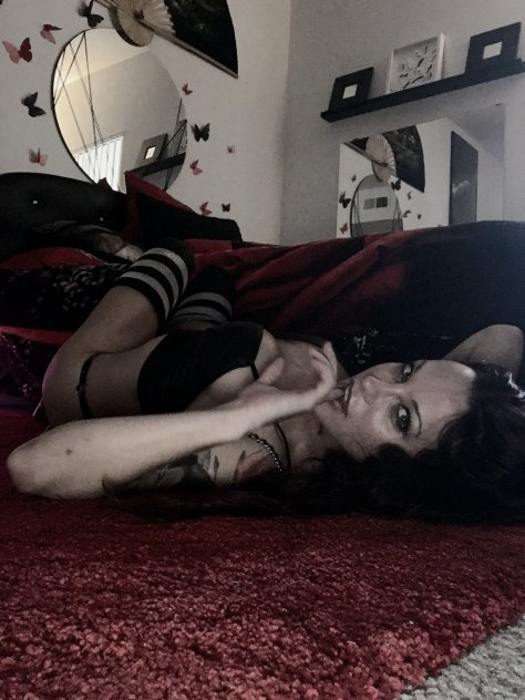 Sexy petite Francesca   