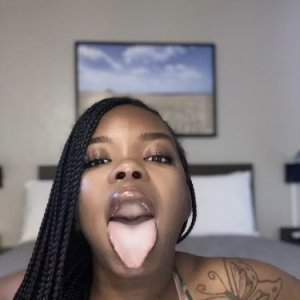 🧨🍫Chocolate Ebony Throat specialist 💦 Available now incall/out🧨🍫