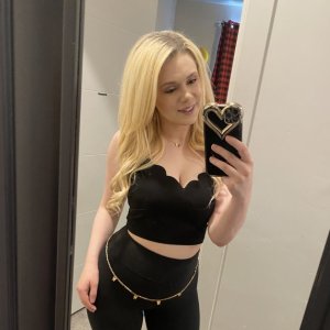 𝙐𝙏𝘼𝙃𝙎  𝙁𝘼𝙑𝙊𝙍𝙄𝙏𝙀  𝘽𝙇𝙊𝙉𝘿𝙄𝙀  🍭