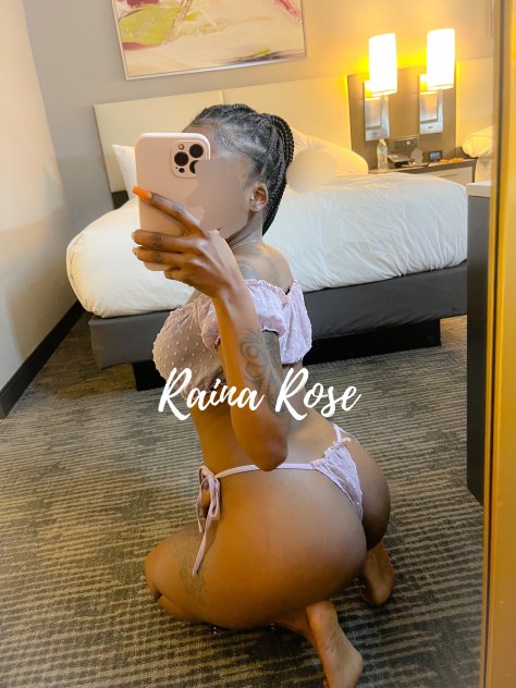 Raina Rose female-escorts 