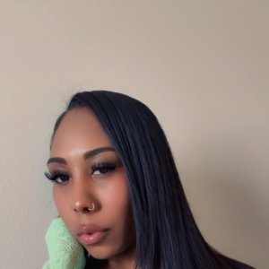 📍LET ME BE YOUR FAVORITE 💋💋