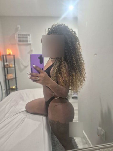 Sara Escorts Queens